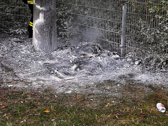 Abgel&ouml;schter Reifenbrand (Foto: Feuerwehr Obermehler/Silvio Dietzel)