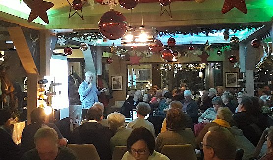 Großer Andrang heute Abend auf der Harth zur Buchpräsentation (Foto: M.Fromm) Großer Andrang heute Abend auf der Harth zur Buchpräsentation (Foto: M.Fromm)