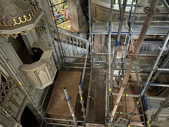 Blick in die einger&uuml;stete Kirche in Gro&szlig;engottern (Foto: Evangelischer Kirchenkreis M&uuml;hlhausen)