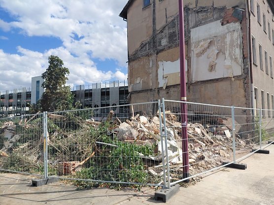 Das eingest&uuml;rzte Haus am M&uuml;hlh&auml;user Kiliansgraben (Foto: Markus Fromm )