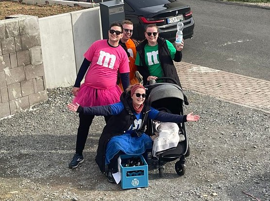 Gaudi in N&auml;gelstedt: Der Spa&szlig; steht beim Bierathlon an erster Stelle (Foto: M.Liebscher)
