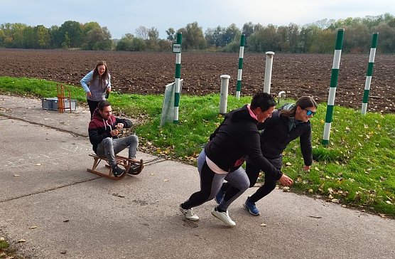 Auf hei&szlig;en Kufen ins Ziel: Hauptsache alle Kronenkorken sind dabei (Foto: M.Liebscher)