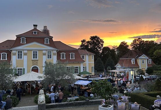 Sonnenuntergang im Schl&ouml;sschenpark (Foto: S.Czerniak)