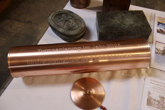 Eine neue Zeitkapsel f&uuml;r die Marktkirche (Foto: Eva Maria Wiegand)