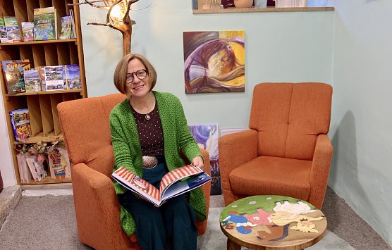 Gesch&auml;ftsinhaberin Anja Wurschi blickt auf ein Jahr "Buchgeschwister" in Bad Langensalza zur&uuml;ck (Foto: Eva Maria Wiegand)