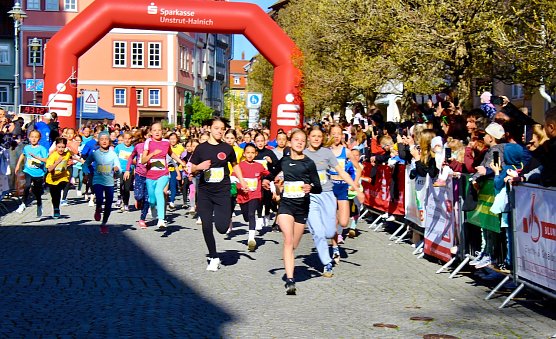 13. TMP 3-T&uuml;rme-Lauf in Bad Langensalza 1000m Sch&uuml;ler (Foto: Eva Maria Wiegand)