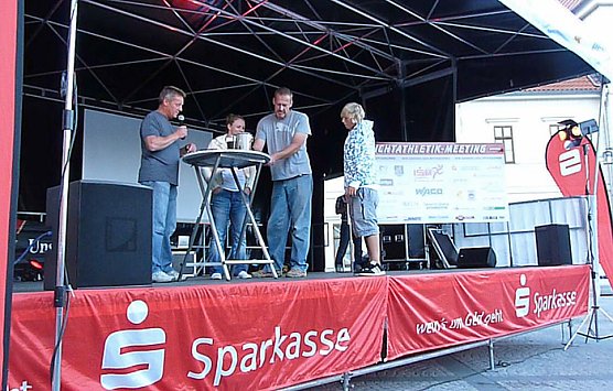 Athletenpr&auml;sentation des 15. Sparkassenmeetings  (Foto: Karl-Heinz Herrmann)