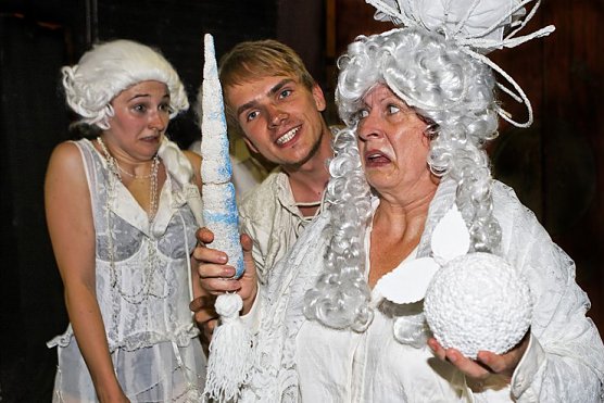 LEONCE & LENA (Foto: Karl-Heinz Herrmann) LEONCE & LENA (Foto: Karl-Heinz Herrmann)