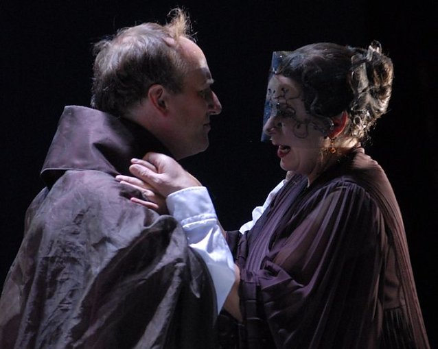 Bild: Theater-Gabentisch