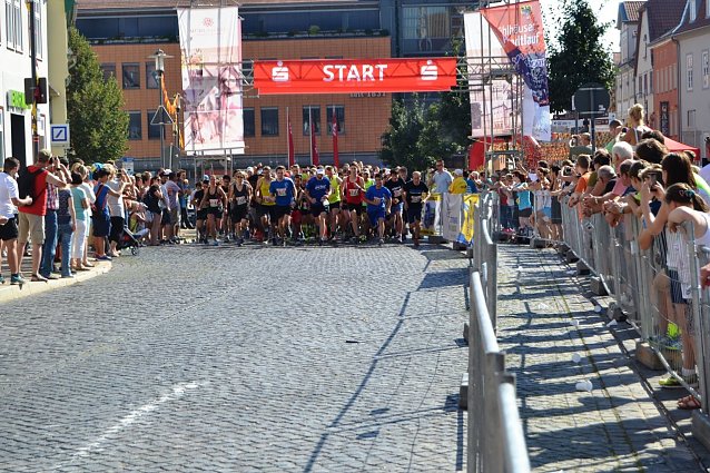 Bild: Der 23. M&uuml;hlh&auml;user Altstadtlauf steht in den Startl&ouml;chern