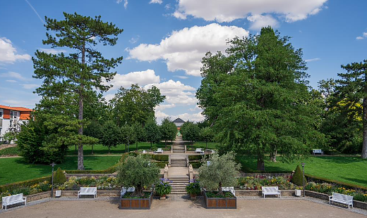 Bild: Garten des Friederikenschloss