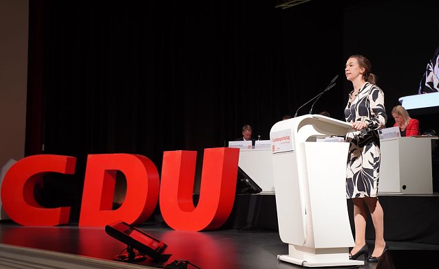 Carolin Gerbothe am Rednerpult Foto: privat