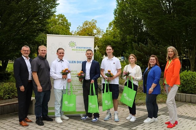 Bild: Willkommen im Berufsleben - die Stadtwerke M&uuml;hlhausen begr&uuml;&szlig;en ihre neuen Auszubildenden