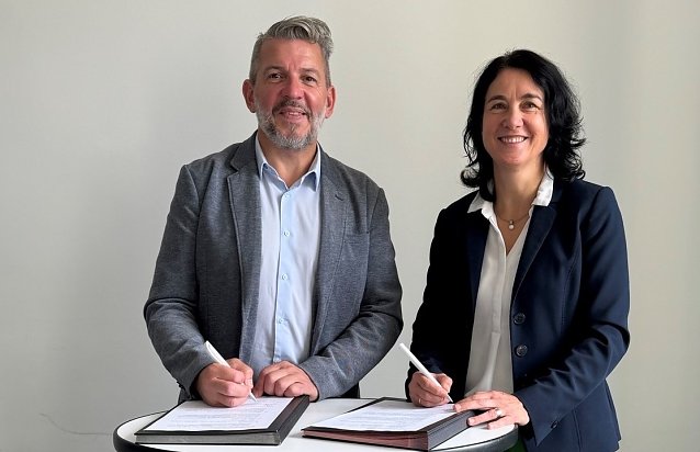 Bild: Landrat Thomas Ahke und Dr. Cornelia Haase-Lerch