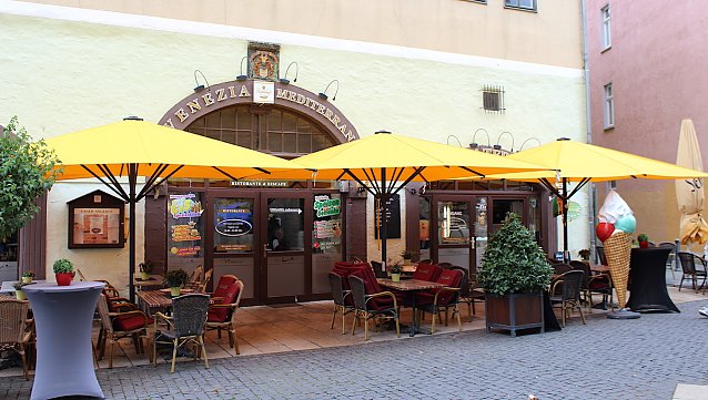 Bild: Das Restaurant "Venezia" vis a vis des Rathauses in Bad Langensalza