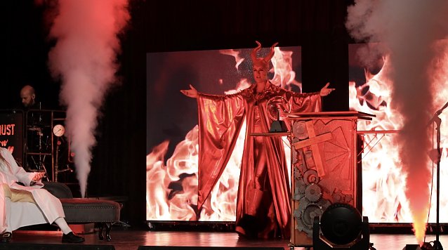 Bild: Faust n&acute;Roll nach Goethe im KKZ in Bad Langensalza