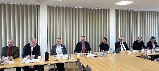 Bild: Kompetente Runde bei der Vorstellung der Abeitsmarktzahlen in M&uuml;hlhausen