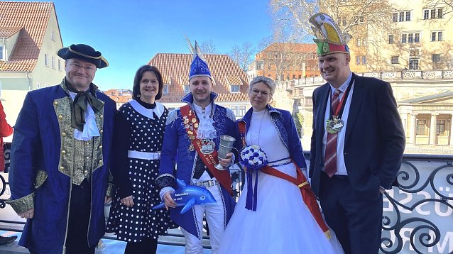 Bild: v.li.n.re. Landtagsabgeordneter Stefan Schard (CDU); Landr&auml;tin Antje Hochwind-Schneider (SPD); das Th&uuml;ringer Landespaar 2025; B&uuml;rgermeister der Stadt Sondershausen Steffen Grimm