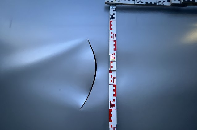 Bild: Aufgeschlitzte Planen auf Th&uuml;ringer Autobahnen