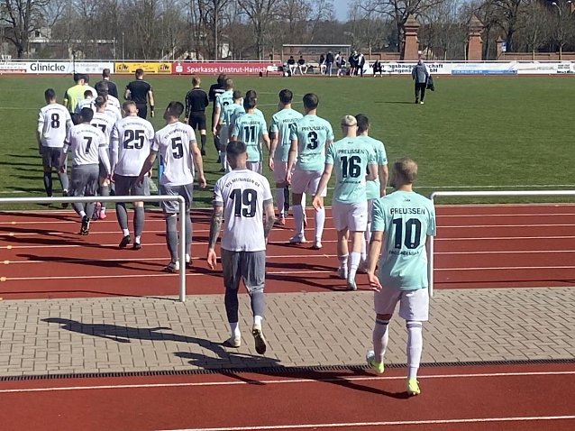 Bild: Schwache Vorstellung des FSV Preu&szlig;en beim 0:1 gegen Meiningen