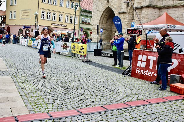 Bild: Der Langensalzaer Marcel Krieghoff gewann &uuml;ber 12,5 km den 3-T&uuml;rme Lauf