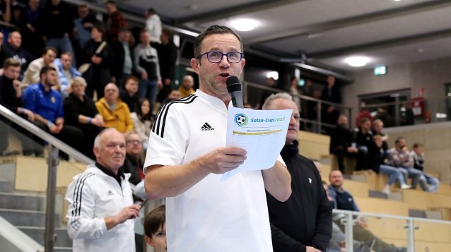 Bild: Preu&szlig;en-Pr&auml;sident Benno Harbauer beim allj&auml;hrlichen Salza-Cup