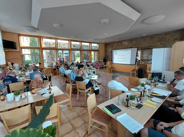 Bild: Mitgliederversammlung des Kreissportbunds Unstrut-Hainich im Hotel Weidenm&uuml;hle