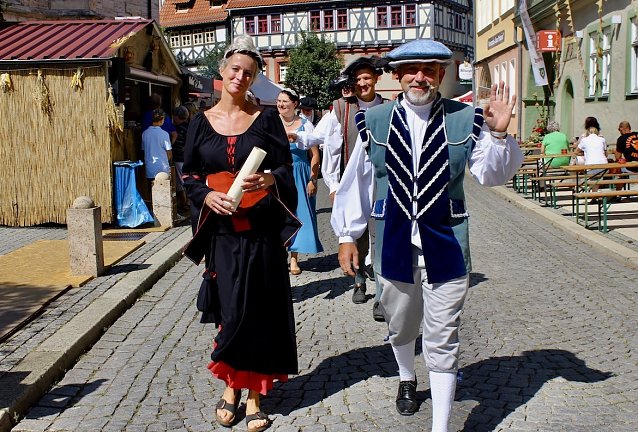 Bild: Einzug des B&uuml;rgermeisters zum letzten Mittelalterstadtfest: Wie geht es nun weiter?