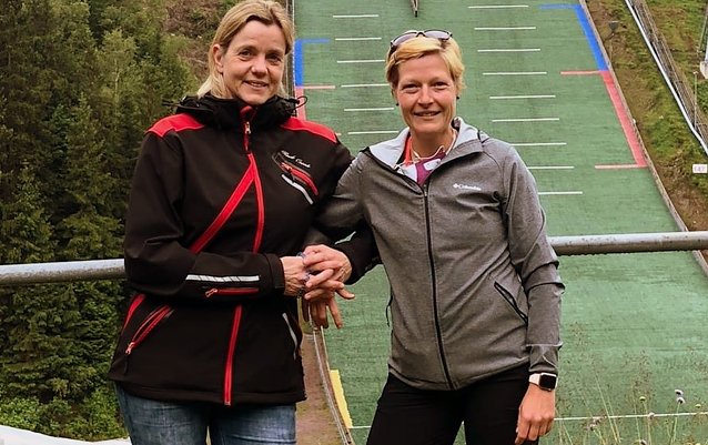 Bild: Sabine Arnold und Antje Albrecht aus Treffurt sind ehrenamtlich unterwegs