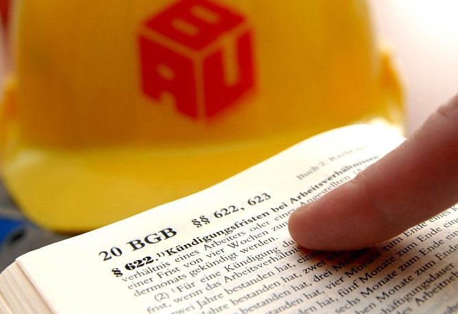 Schutzschirm (Foto: IG Bau)