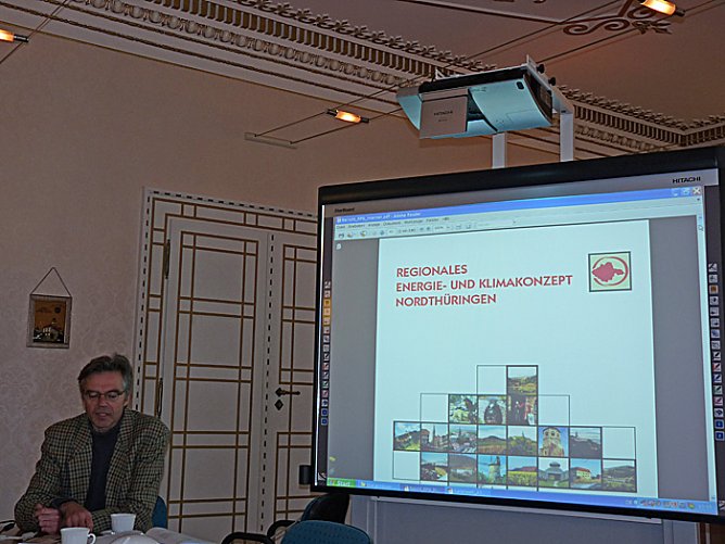 Energie- und Klimakonzept (Foto: Karl-Heinz Herrmann) Energie- und Klimakonzept (Foto: Karl-Heinz Herrmann)