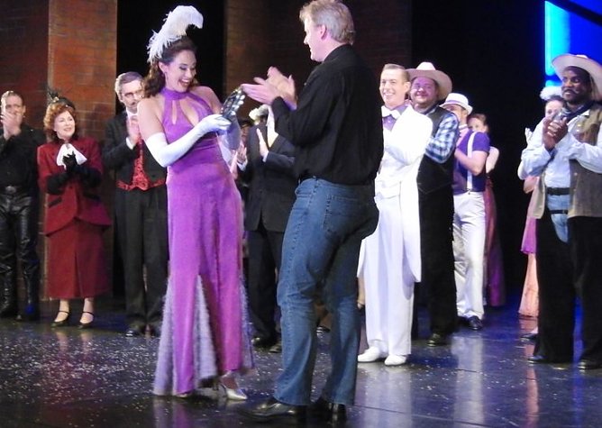 Auszeichnung auf der B&uuml;hne (Foto: Theater Nordhausen)