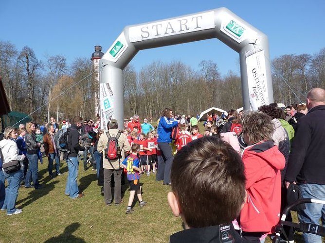 Rekordbeteiligung beim Possenlauf (2) (Foto: Karl-Heinz Herrmann) Rekordbeteiligung beim Possenlauf (2) (Foto: Karl-Heinz Herrmann)