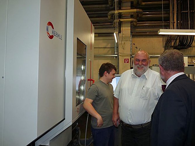 Wir brauchen Arbeitskräfte! (Foto: Karl-Heinz Herrmann) Wir brauchen Arbeitskräfte! (Foto: Karl-Heinz Herrmann)