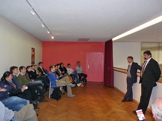 Ensemble steht fest (Foto: Karl-Heinz Herrmann) Ensemble steht fest (Foto: Karl-Heinz Herrmann)