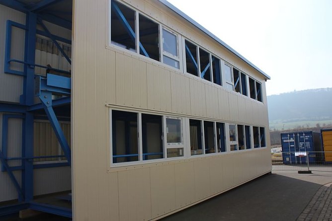 Neue Seilfahrtsbr&uuml;cke wird montiert (Foto: Karl-Heinz Herrmann)