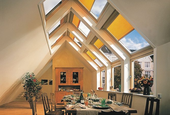 Dachfenster sorgen f&uuml;r ein ganz neues Raumgef&uuml;hl ganz oben (Foto: privat)