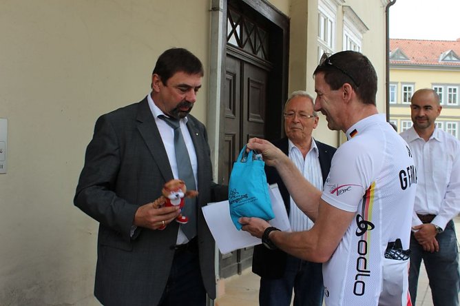 Staffelstab zum Th&uuml;ringentag unterwegs (Foto: Karl-Heinz Herrmann)