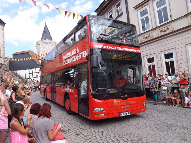 Die M&uuml;nsteraner hatten sogar einen "M&uuml;nsterbus" mitgebracht. (Foto: Foto: Mix)
