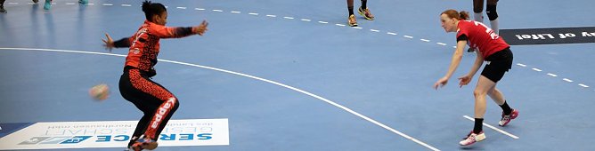 Unentschieden 15:15 zur Halbzeit (Foto: nnz)