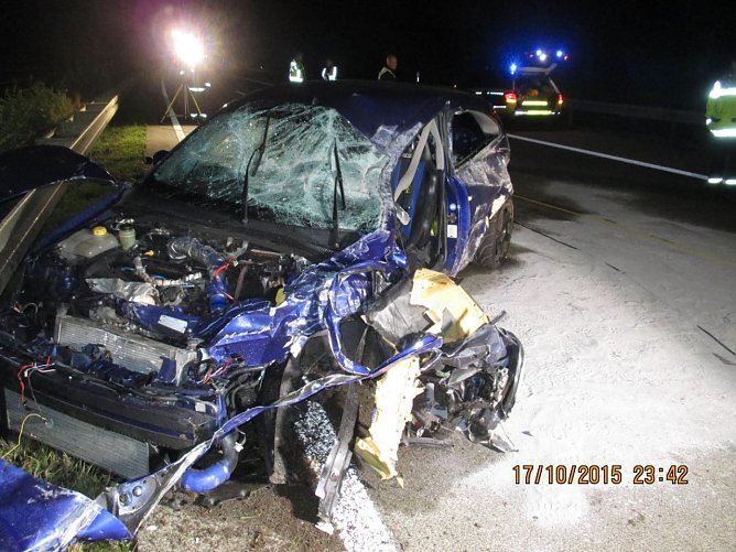 Ein folgenschwerer Unfall ereignete sich am Freitag auf der A38 (Foto: AUTOBAHNPOLIZEIINSPEKTION) Ein folgenschwerer Unfall ereignete sich am Freitag auf der A38 (Foto: AUTOBAHNPOLIZEIINSPEKTION)