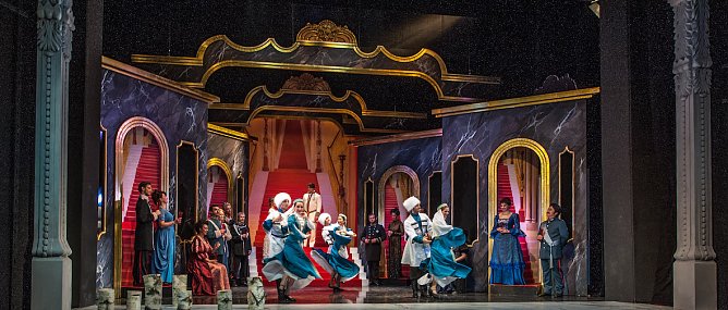 zarewitsch (Foto: theater) zarewitsch (Foto: theater)