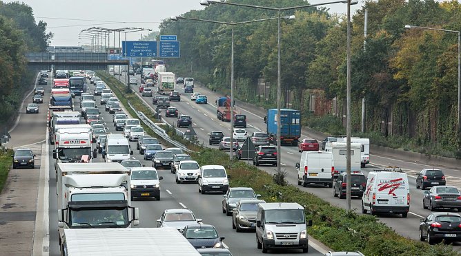 Stau (Foto: ADAC)