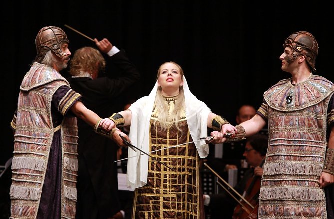 Große Verdi Oper in Mühlhausen angekündigt (Foto: Paulis - Das Veranstaltungsbüro) Große Verdi Oper in Mühlhausen angekündigt (Foto: Paulis - Das Veranstaltungsbüro)