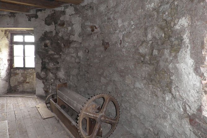 Fenster sollen repariert werden (Foto: DSDS/Gehrmann)