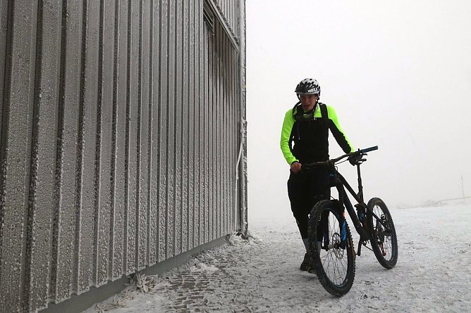 Man kann auch mal von der Stra&szlig;e abkommen. Heiligabend 2016 (Foto: V. Franke)