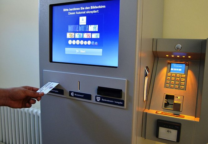 Neuer Kassenautomat in der Brotlaube (Foto: Stadtverwaltung M&uuml;hlhausen)