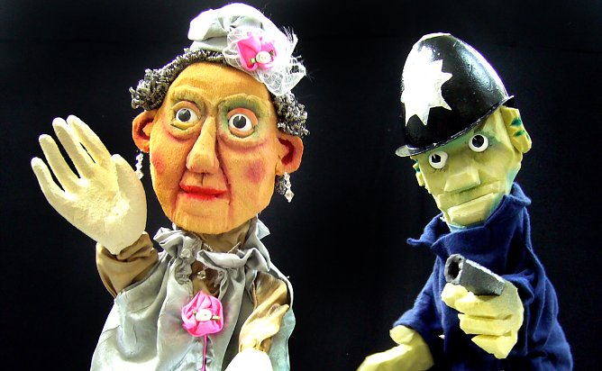 Puppenauflauf (Foto: 3K-Theaterwerkstatt)