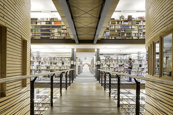 Die Stadtbibliothek in der Jakobikirche (Foto: Stadtverwaltung Mühlhausen) Die Stadtbibliothek in der Jakobikirche (Foto: Stadtverwaltung Mühlhausen)