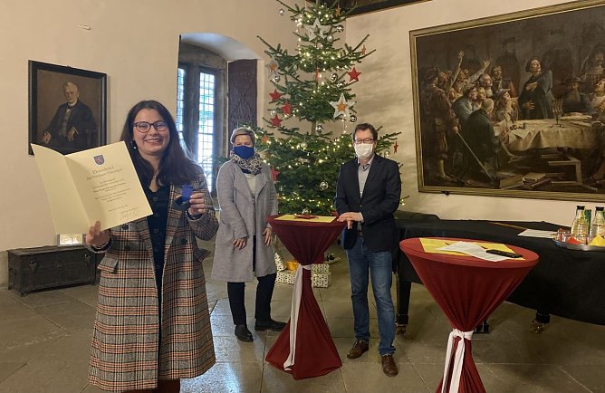 Th&uuml;ringer Ehrenbrief f&uuml;r Paula Fritzlar (Foto: Stadtverwaltung M&uuml;hlhausen)